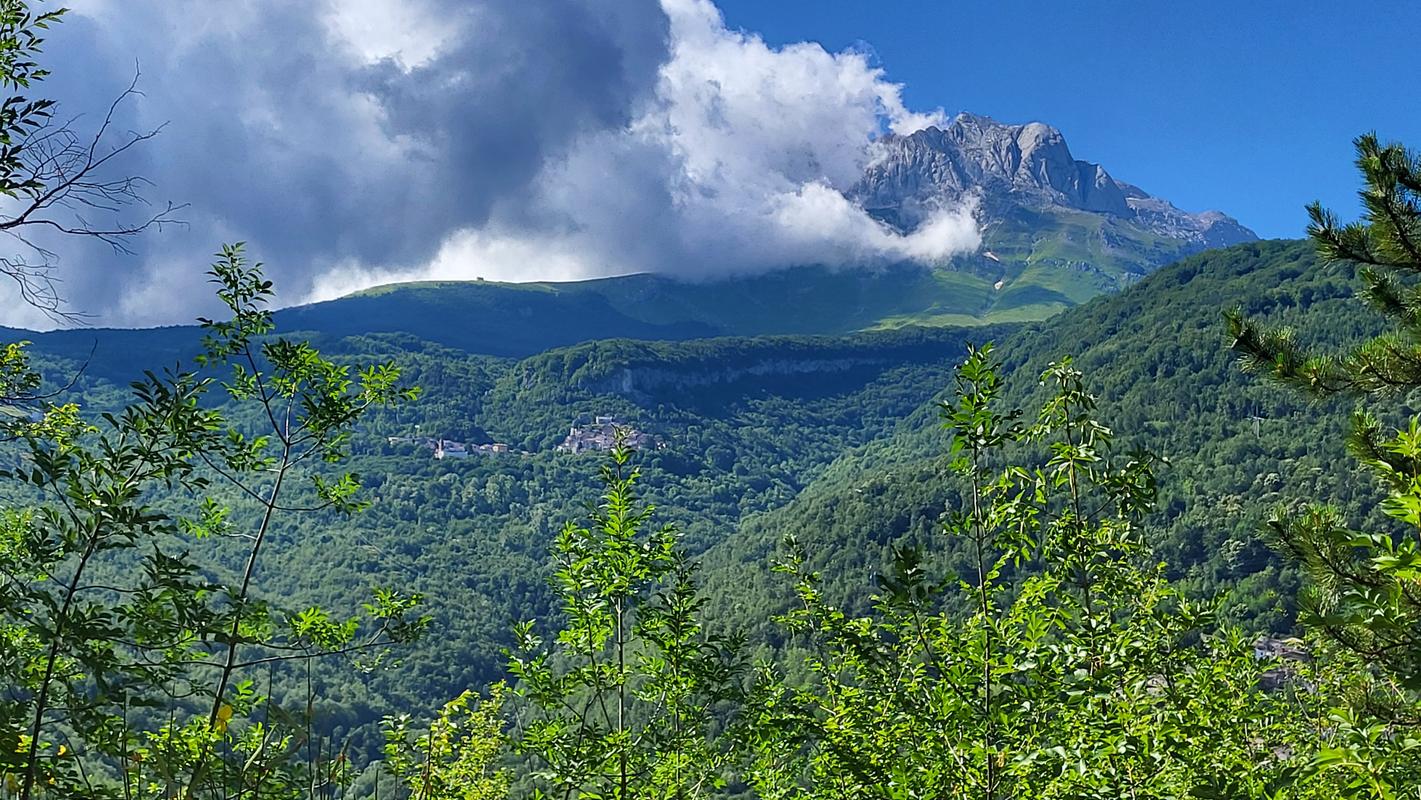 Pietracamela mit Corno Piccolo