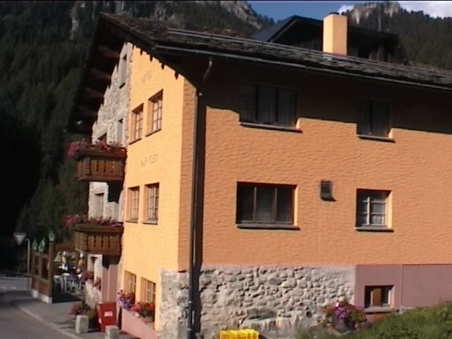 Hotel Flix in Sur (1538 m)