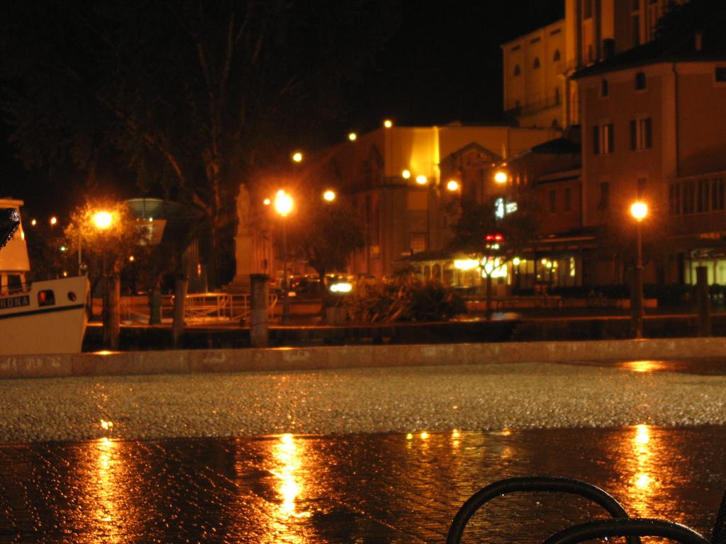 Riva, Hafen, Regen