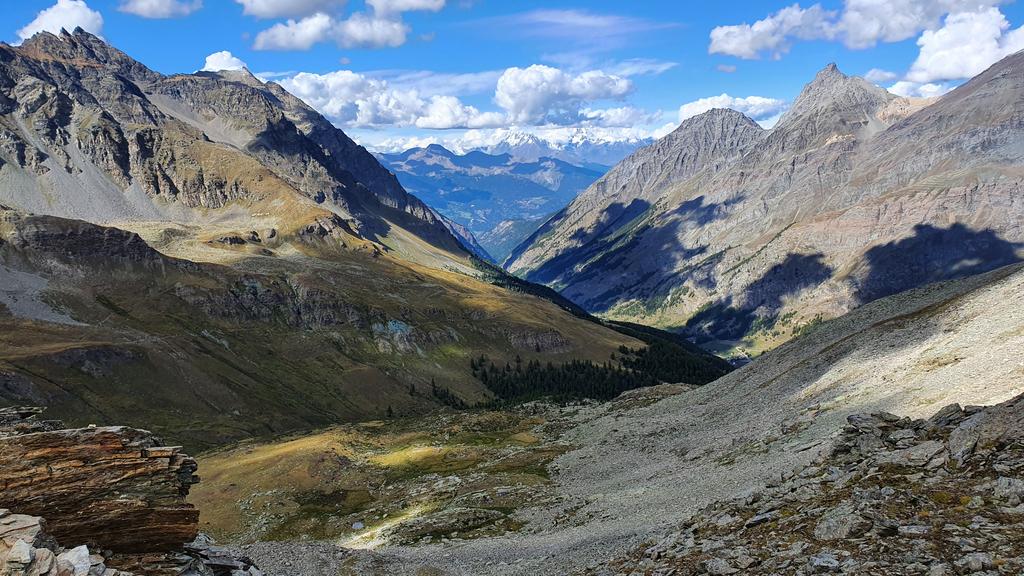 Blick vom Col Manteau (2790m) ins Valsavarenche