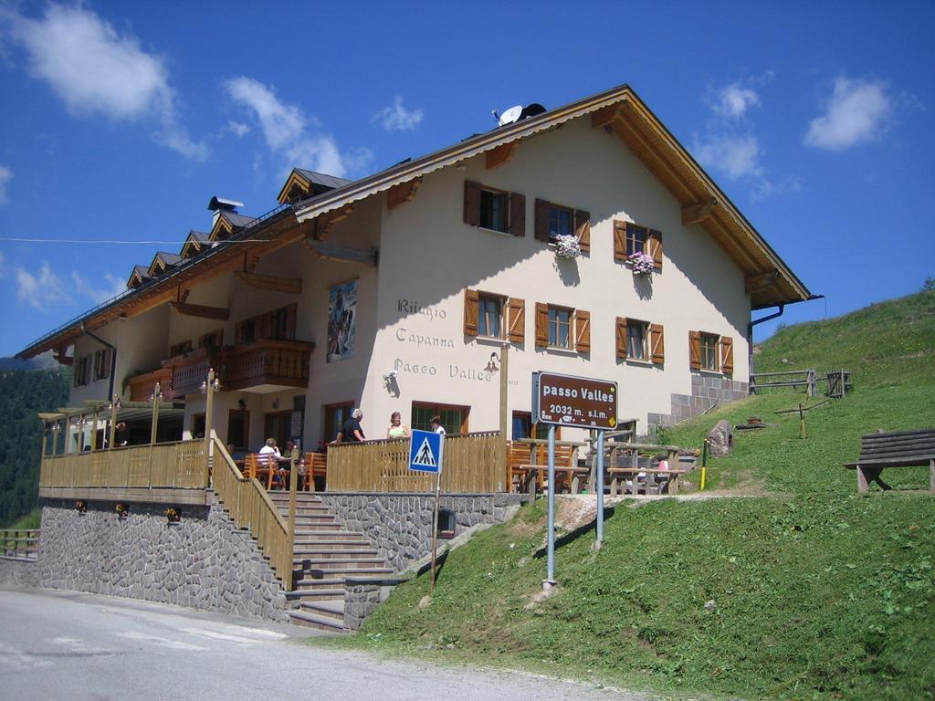 Am Passo Valles (2032m)
