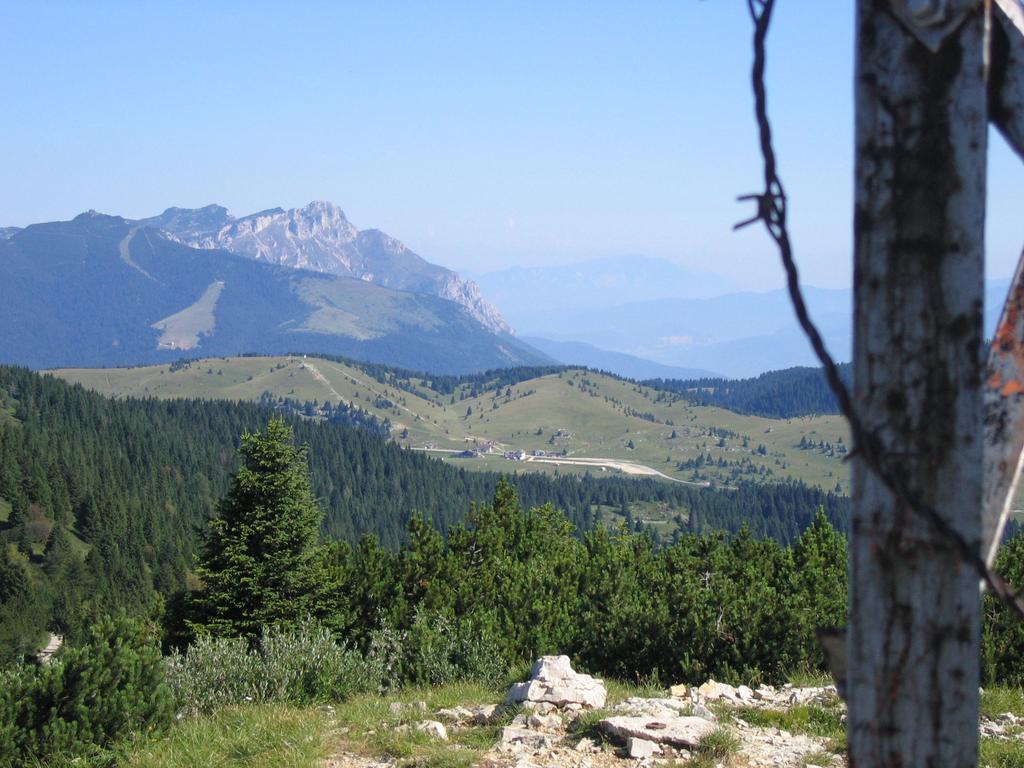 Blick vom Monte Maggio zum Passo Coe